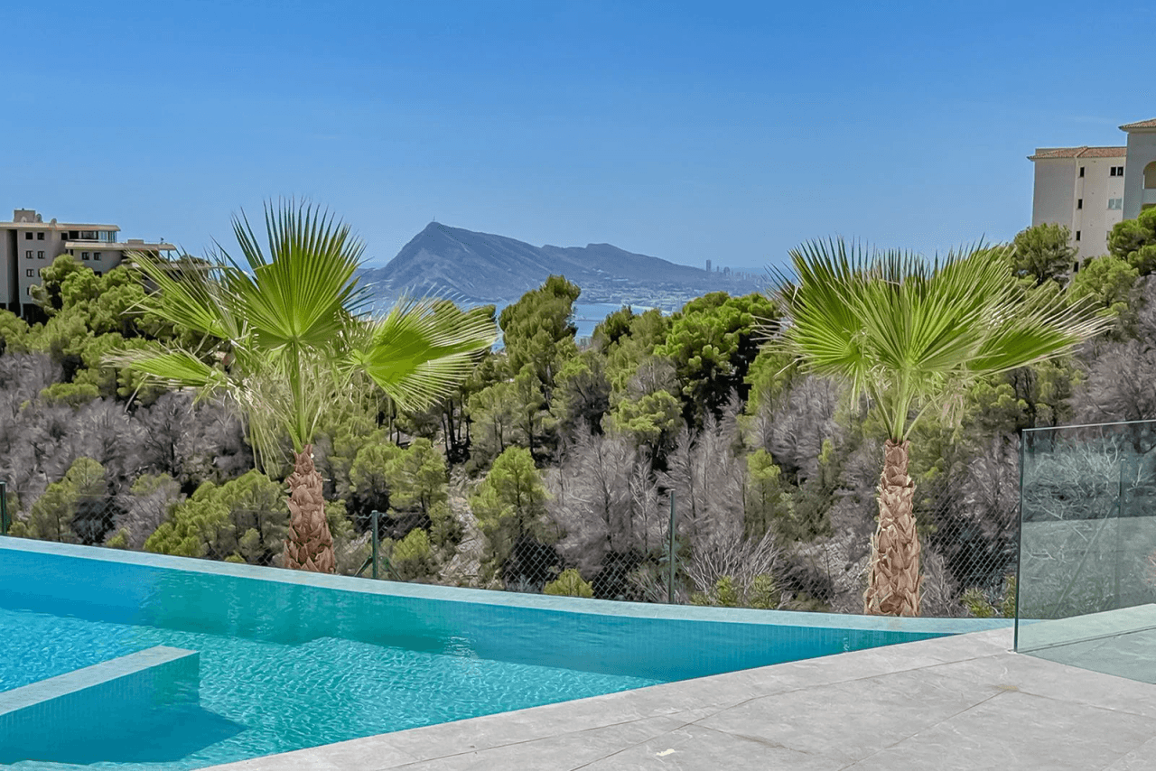Stunning Modern Villa with Infinity Pool & Panoramic Sea Views in Altea Hills