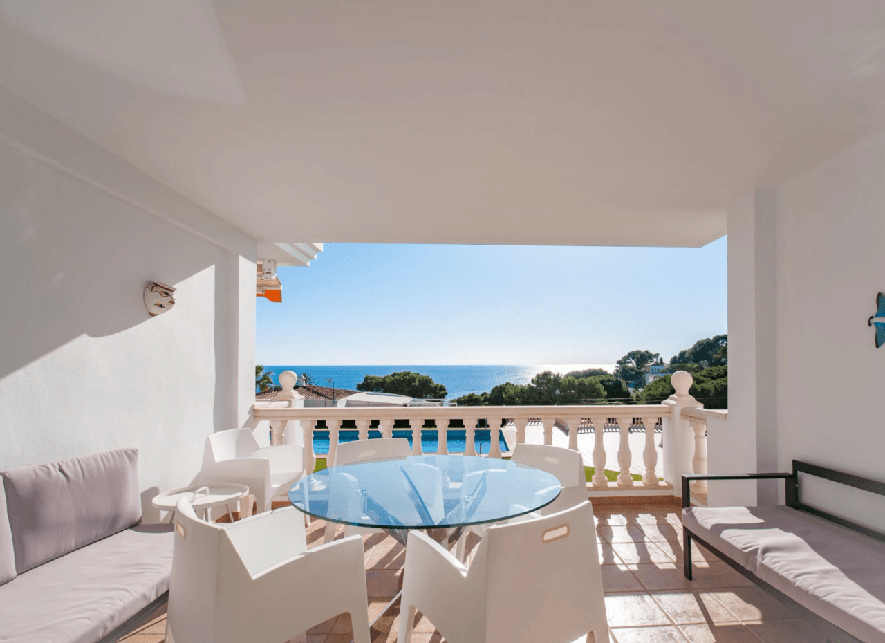 Charming Apartment with Stunning Sea Views in Moraira
