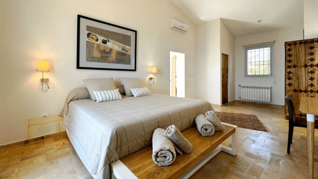 Exclusive Mediterranean villa facing the sea in Altea