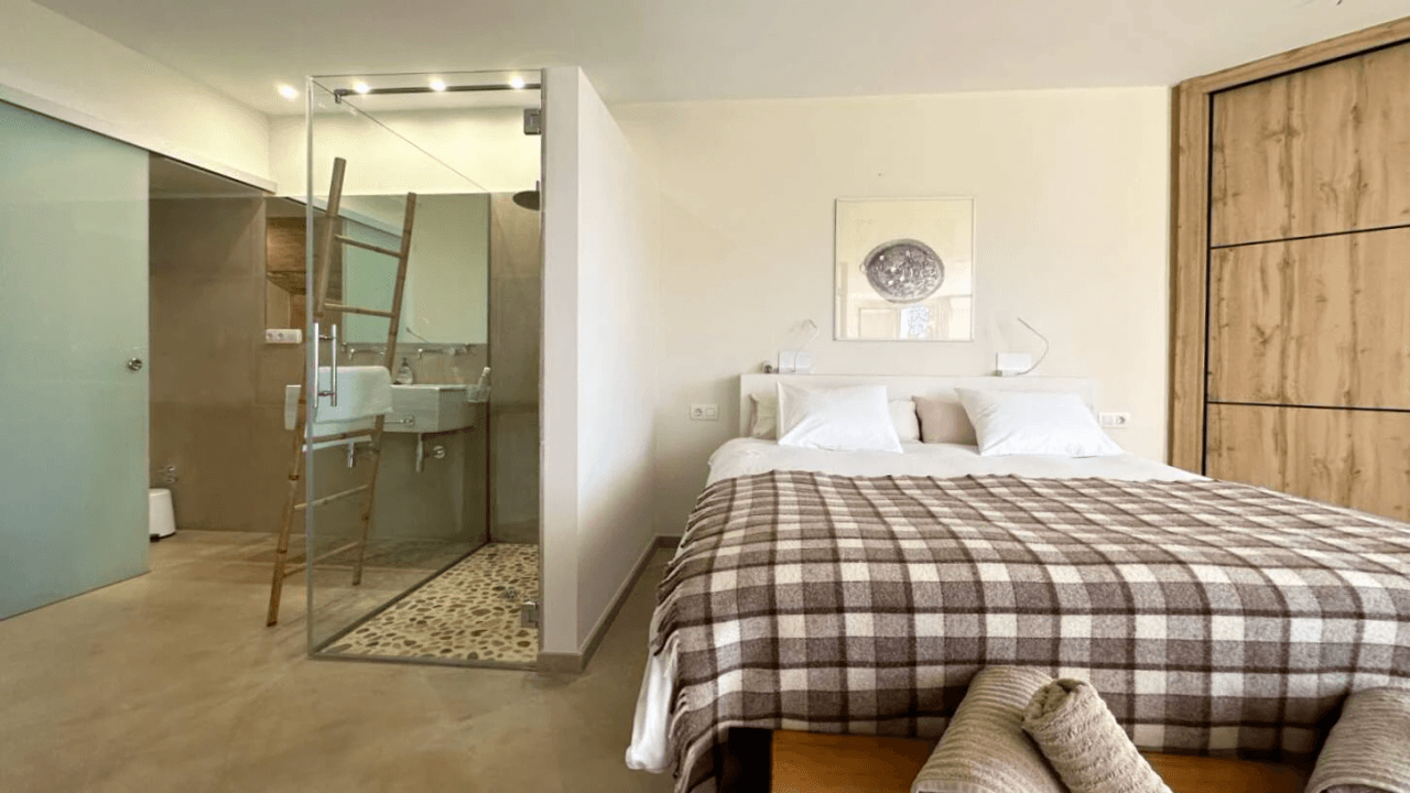Exclusive Mediterranean villa facing the sea in Altea