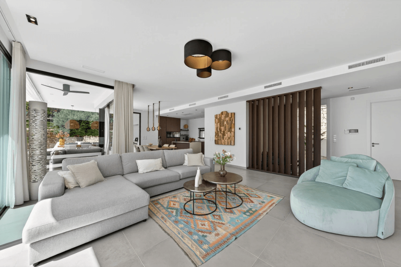 Luxury villa with panoramic sea views in Raco de Galeno, Benissa