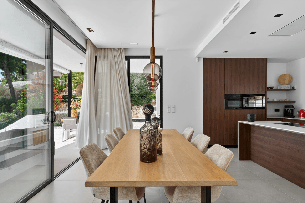 Luxury villa with panoramic sea views in Raco de Galeno, Benissa