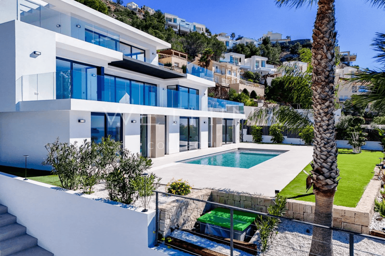Luxury Villa in Altea Hills with Panoramic Mediterranean Views