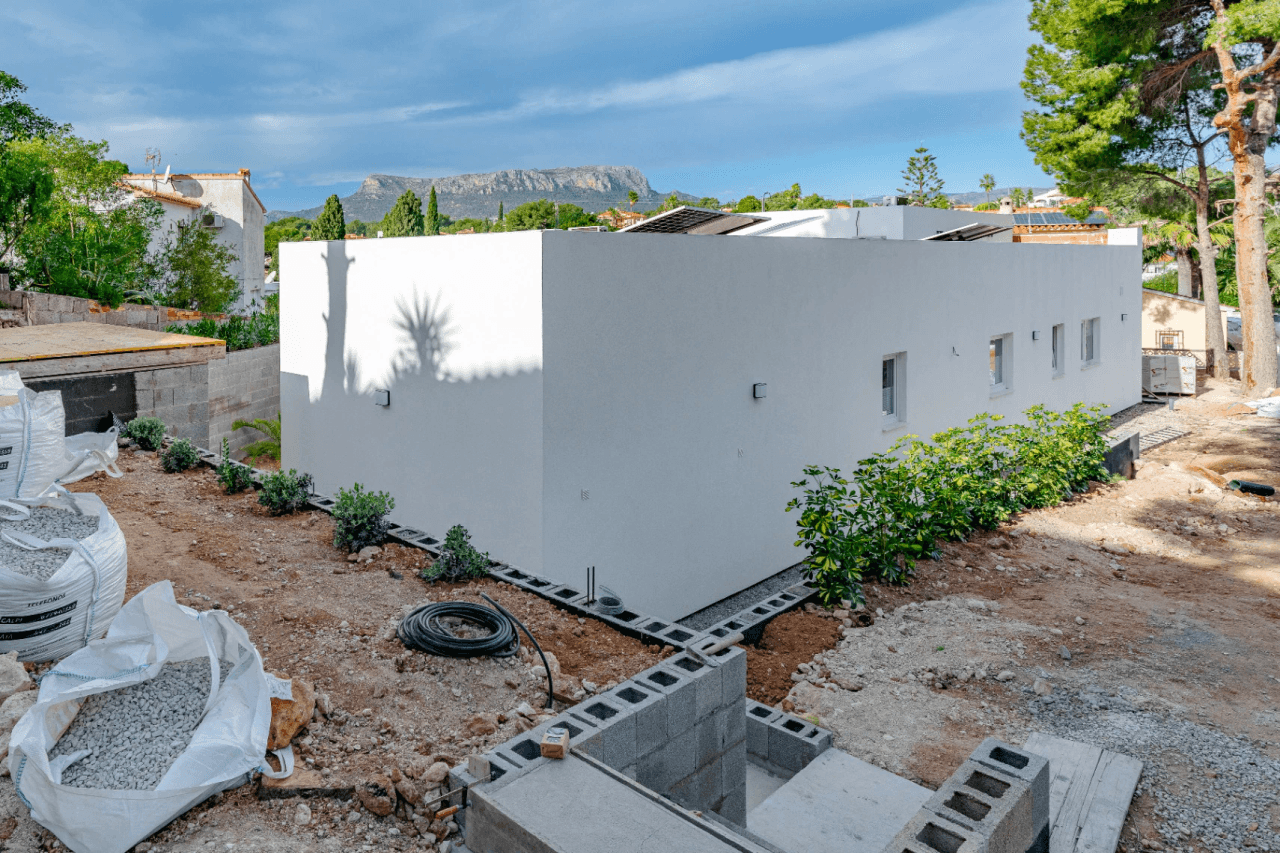 New Mediterranean Villa Under Construction Just 500 Meters from the Sea in Calpe