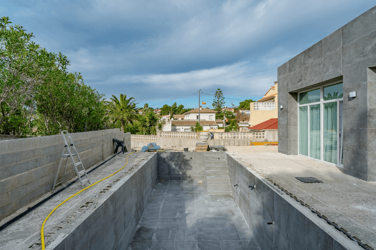 New Mediterranean Villa Under Construction Just 500 Meters from the Sea in Calpe