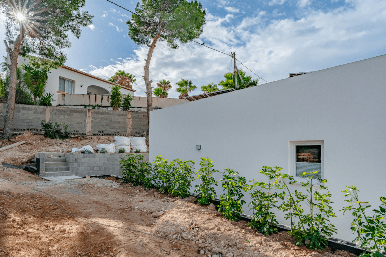 New Mediterranean Villa Under Construction Just 500 Meters from the Sea in Calpe