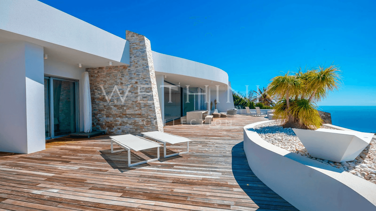 Luxury Penthouse with Panoramic Sea & Mountain Views on the Costa Blanca