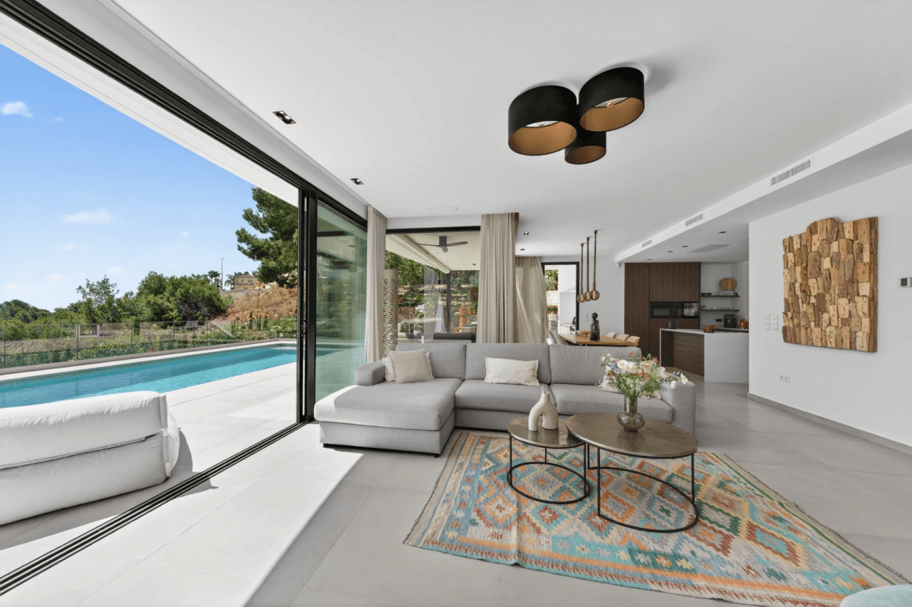 Luxury villa with panoramic sea views in Raco de Galeno, Benissa