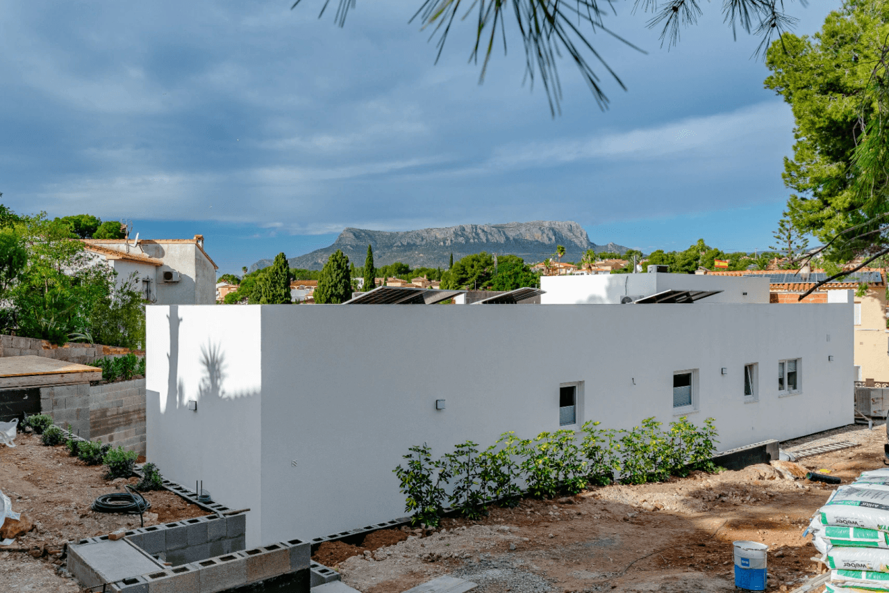 New Mediterranean Villa Under Construction Just 500 Meters from the Sea in Calpe