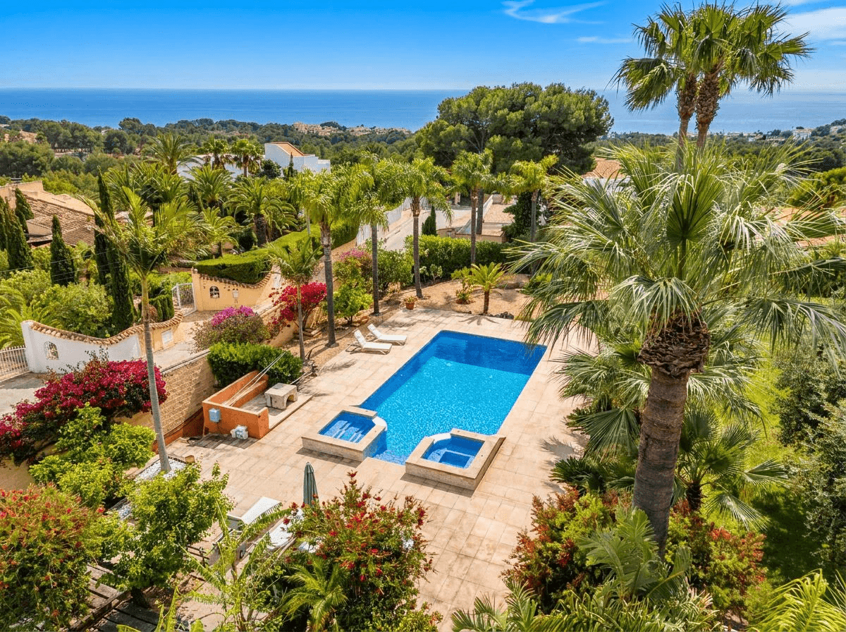 Villa for sale in Altea, Alicante