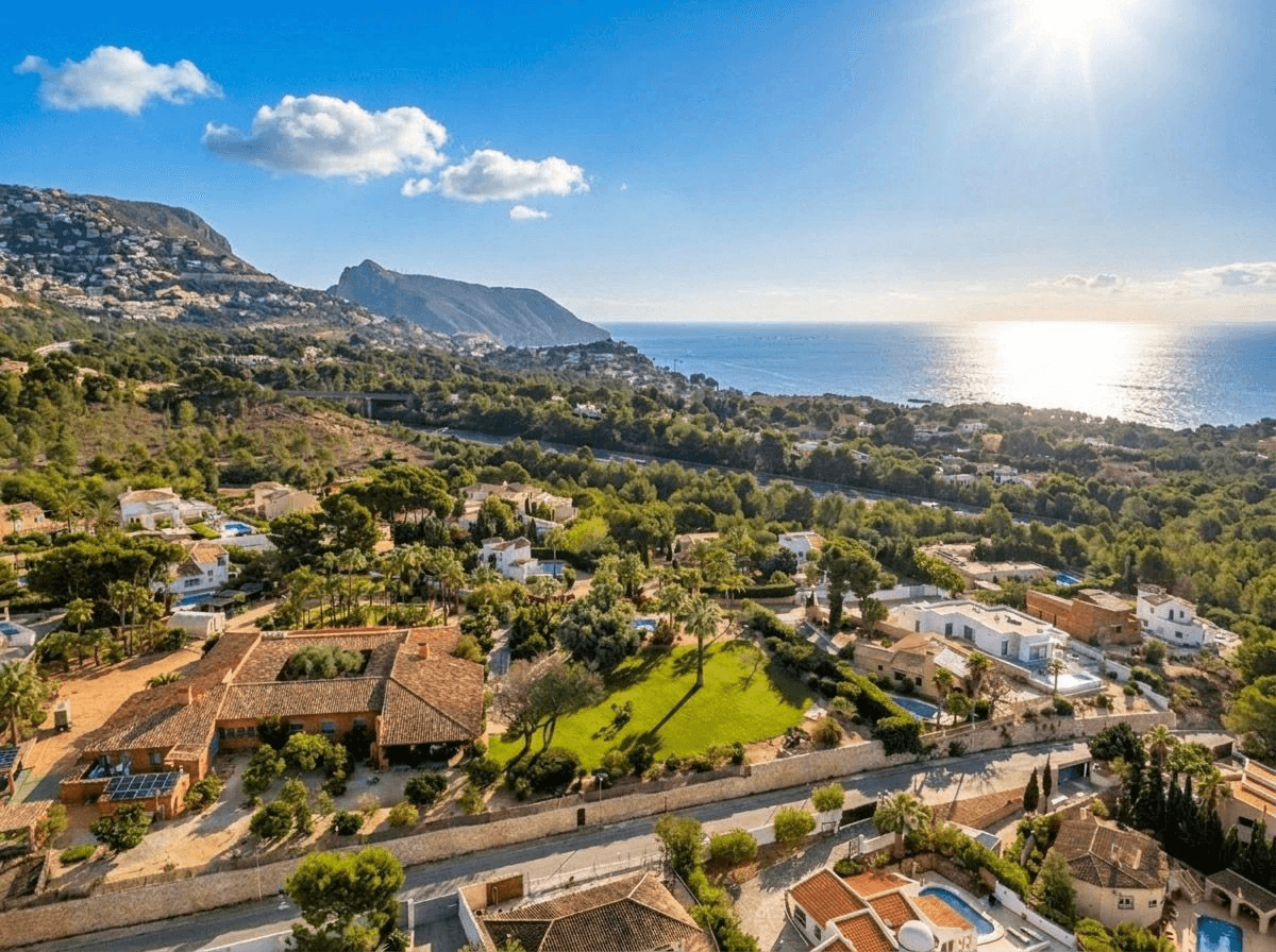 Villa for sale in Altea, Alicante