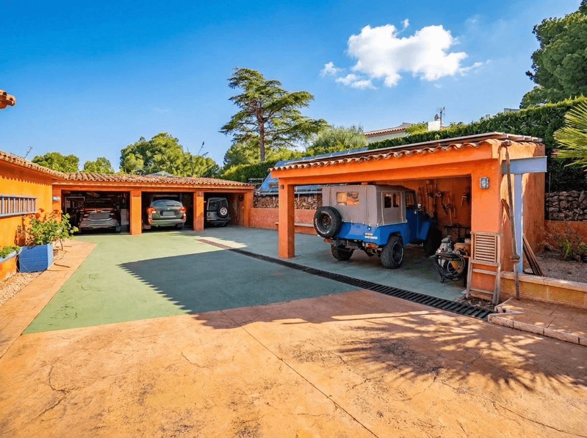 Villa for sale in Altea, Alicante