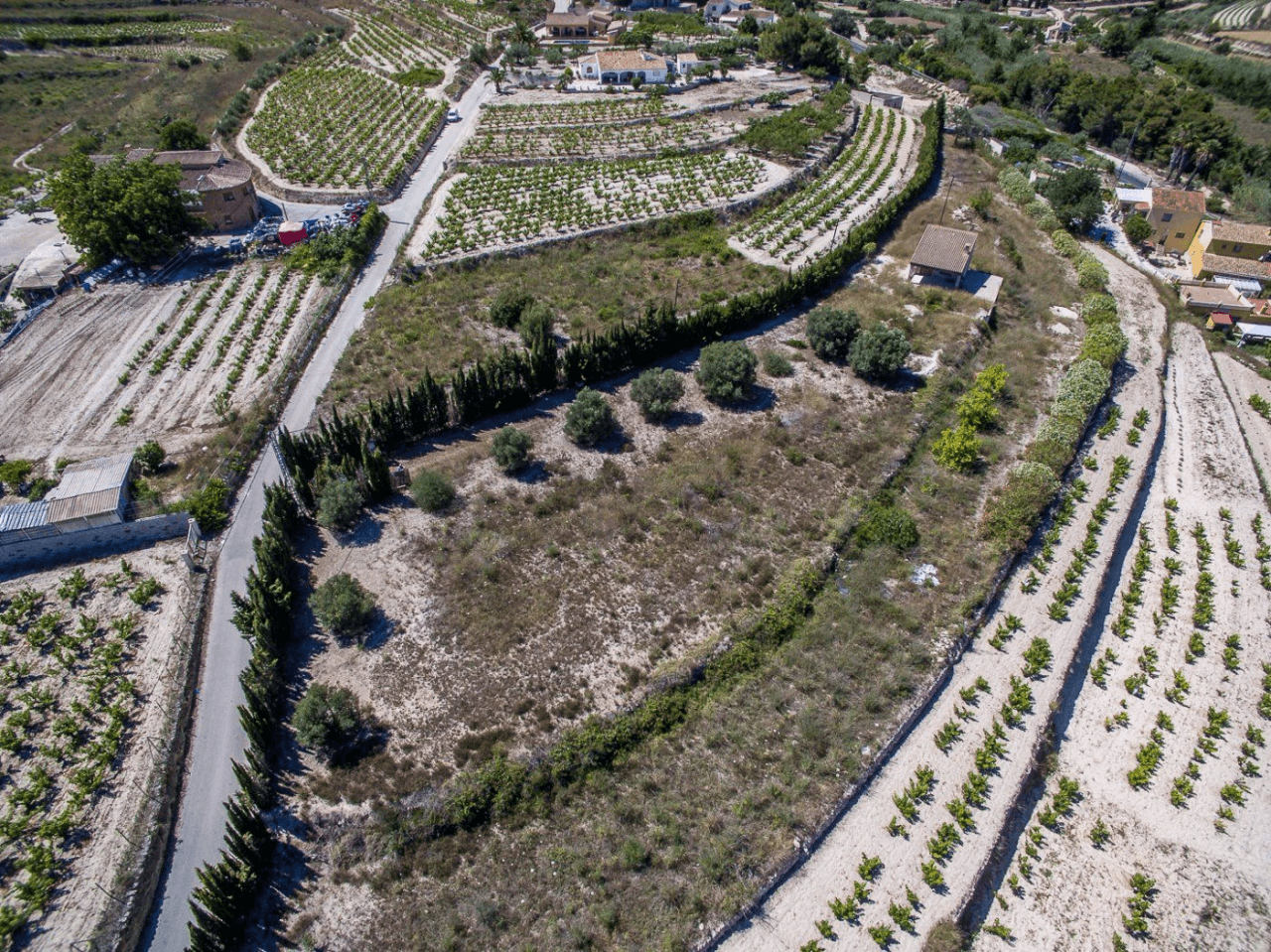 CONSTRUCCIÓN NUEVA DE UNA FINCA EN UNA UBICACIÓN ÚNICA EN MORAIRA