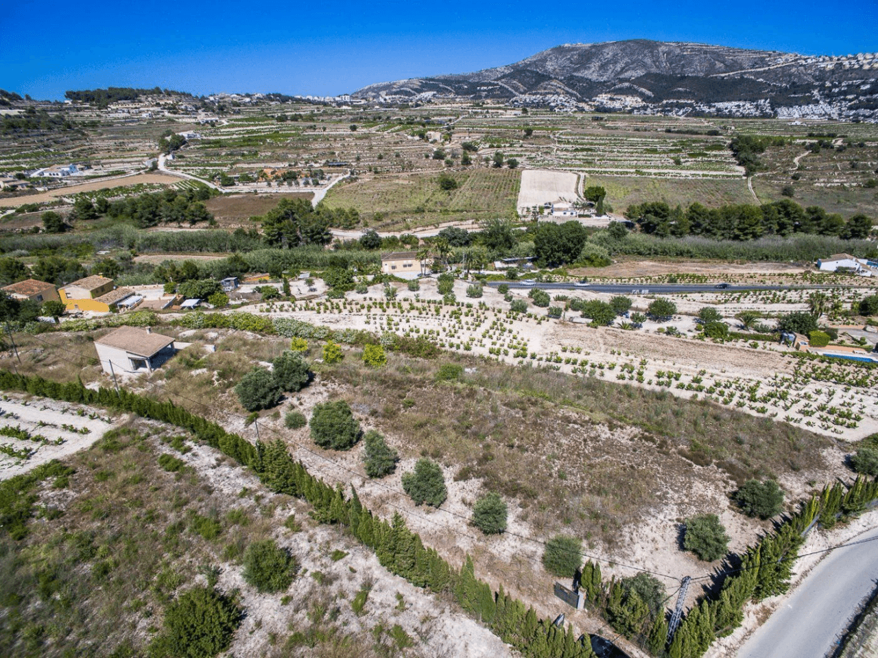 CONSTRUCCIÓN NUEVA DE UNA FINCA EN UNA UBICACIÓN ÚNICA EN MORAIRA